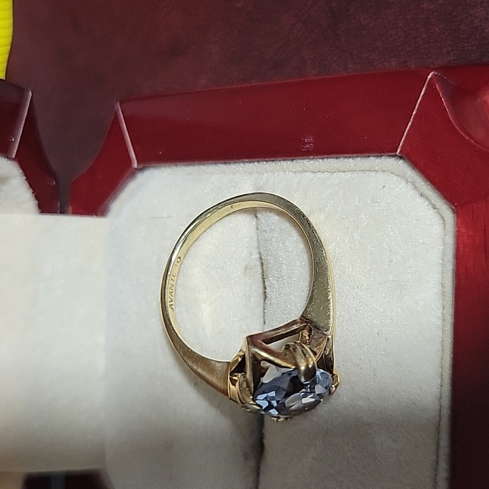 Gold and Blue Gemstone Women's Ring - Picture 3 of 5